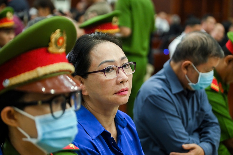 Vợ chồng bà Trương Mỹ Lan đã nộp lại bao nhiêu tiền? - 2 Vợ chồng bà Trương Mỹ Lan đã nộp lại bao nhiêu tiền? - 2
