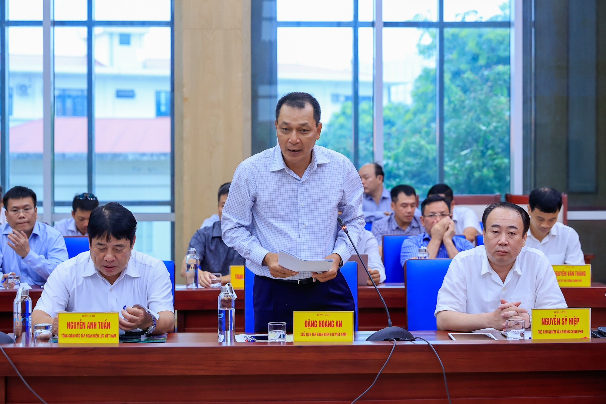 500kV line circuit 3: Large-scale project, lightning-fast construction - 2 Đường dây 500kV mạch 3: Công trình khối lượng lớn, thi công thần tốc - 2