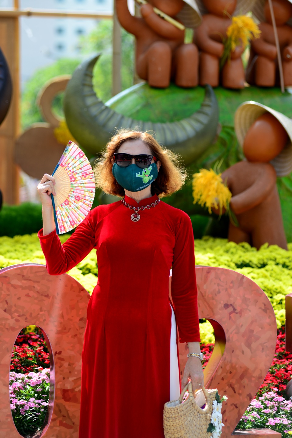 Hoạt động của người dân cả nước sáng ngày đầu năm mới Tân Sửu - 10