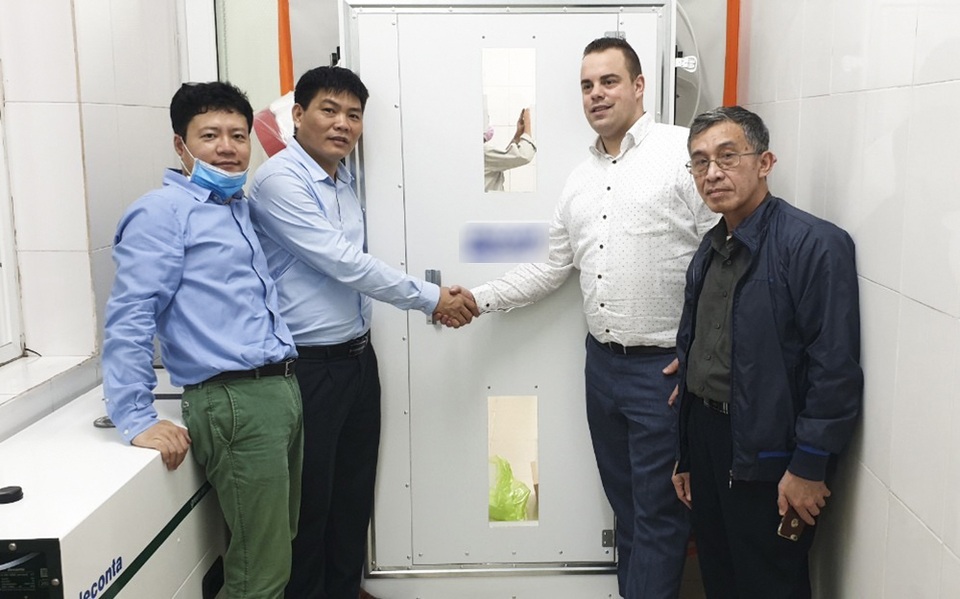 Hà Anh Tuấn tặng 3 phòng cách ly áp lực âm chống dịch Covid-19 - 5 Hà Anh Tuấn tặng 3 phòng cách ly áp lực âm chống dịch Covid-19 - 5