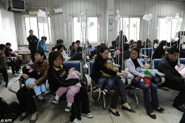 Trung Quốc: hơn 215.000 trẻ bị tiêm vắc xin giả