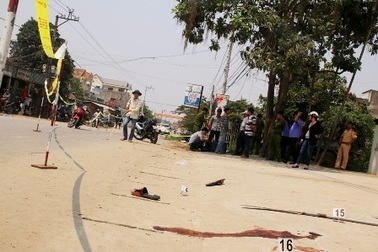 Một đối tượng tham gia vụ nổ súng chết người ra đầu thú