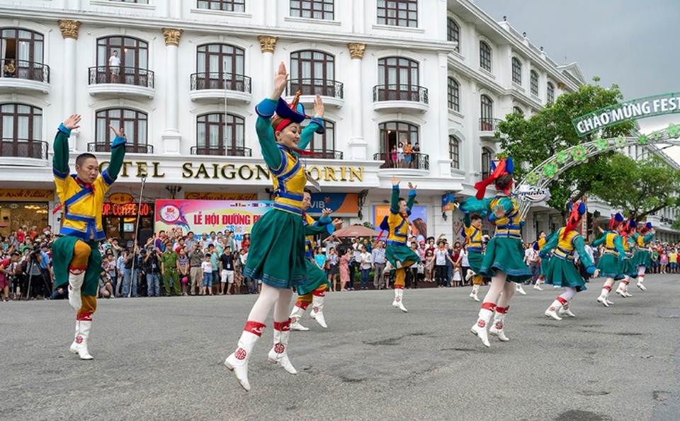 Đến Huế thưởng thức Festival 2020 đặc sắc đầu tháng 4 - 8 Đến Huế thưởng thức Festival 2020 đặc sắc đầu tháng 4 - 8