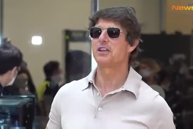 Tom Cruise trẻ trung khó tin ở tuổi 59