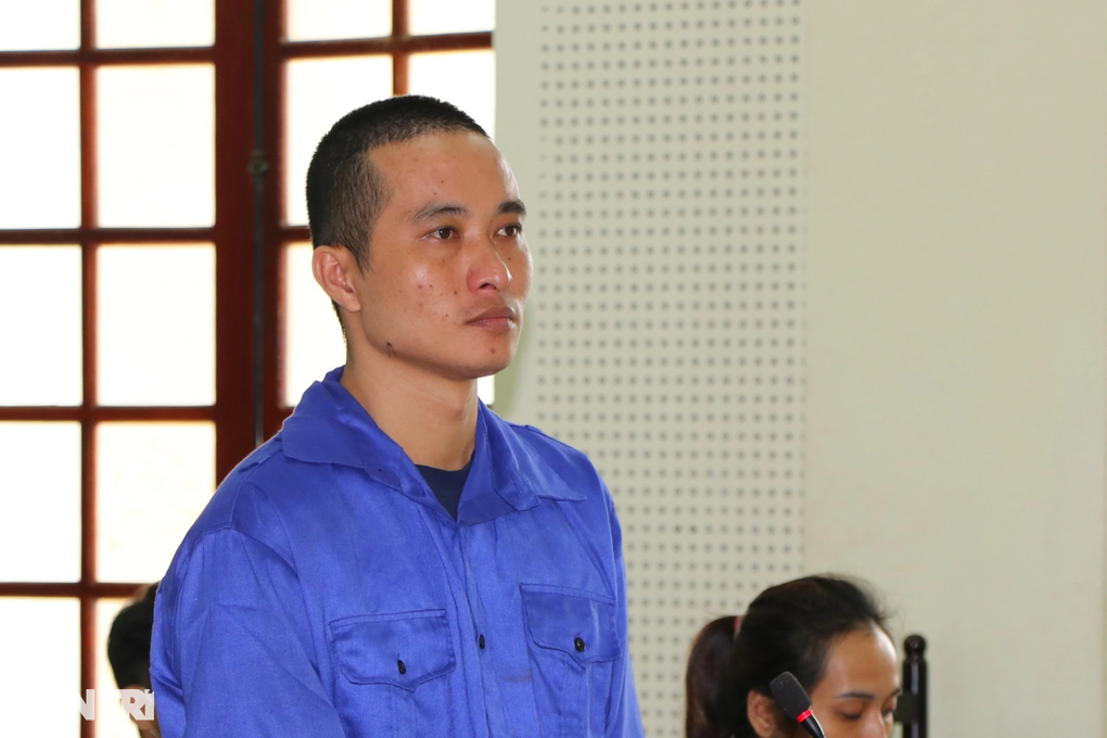 Cô gái bị tát, một người thiệt mạng, nhiều người vào tù - 2 Cô gái bị tát, một người thiệt mạng, nhiều người vào tù - 2