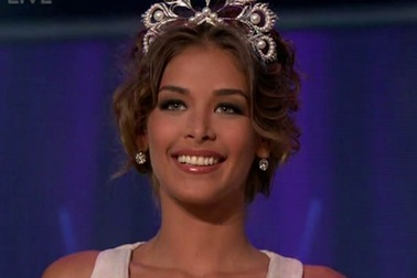 Dayana Mendoza đăng quang hoa hậu