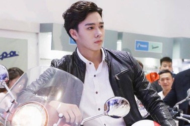 Thêm "soái ca góc nghiêng thần thánh" được dân mạng săn lùng