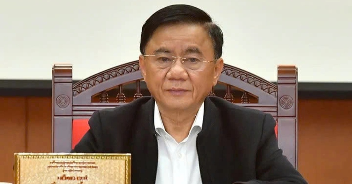 Bộ Chính trị: Khẩn trương chỉ định chủ tịch các tỉnh, thành phố mới