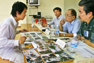 Bi hài chuyện sinh viên năm cuối xin điểm