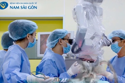 Mở nắp sọ lỗ khóa: Kỹ thuật tiên tiến loại bỏ khối u não an toàn