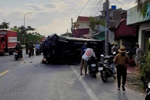 Va chạm xe máy với xe tải ở Hải Phòng, 2 người tử vong