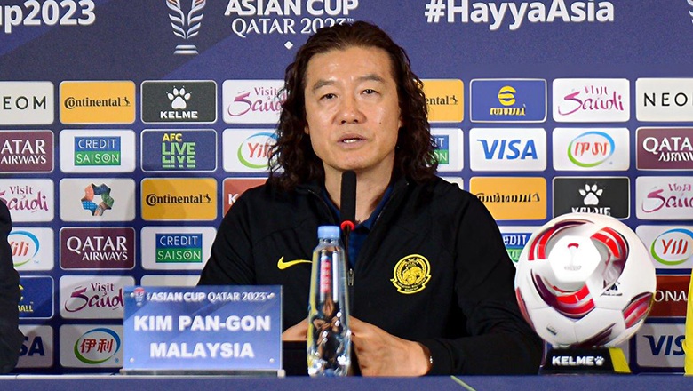 ម៉ាឡេស៊ីធ្លាក់ចេញក្រោយចាញ់យ៉ាងឈឺចាប់ គ្រូបង្វឹកកូរ៉េចេញមុខសុំទោស - ១ Malaysia bị loại sau trận thua đau, HLV Hàn Quốc nói lời xin lỗi - 1