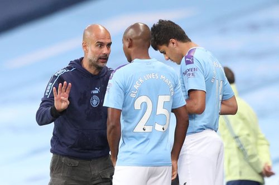 Man City 3-0 Arsenal: David Luiz trở thành tội đồ - 5 Man City 3-0 Arsenal: David Luiz trở thành tội đồ - 5