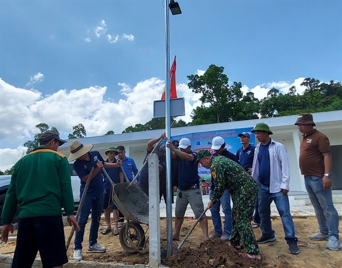 Công trình “Ánh sáng vùng biên” tại bản Ka Óc, xã Trọng Hóa