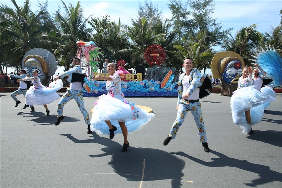 Sun Group tổ chức nhiều lễ hội, show nghệ thuật dịp 30/4 - 2 Sun Group tổ chức nhiều lễ hội, show nghệ thuật dịp 30/4 - 2