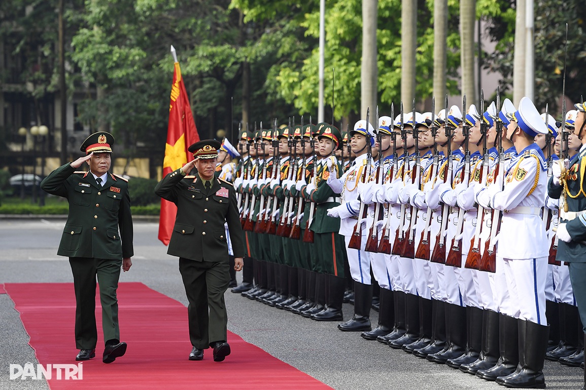 Tổng Tham mưu trưởng Quân đội nhân dân Lào thăm chính thức Việt Nam - 1 Tổng Tham mưu trưởng Quân đội nhân dân Lào thăm chính thức Việt Nam - 1