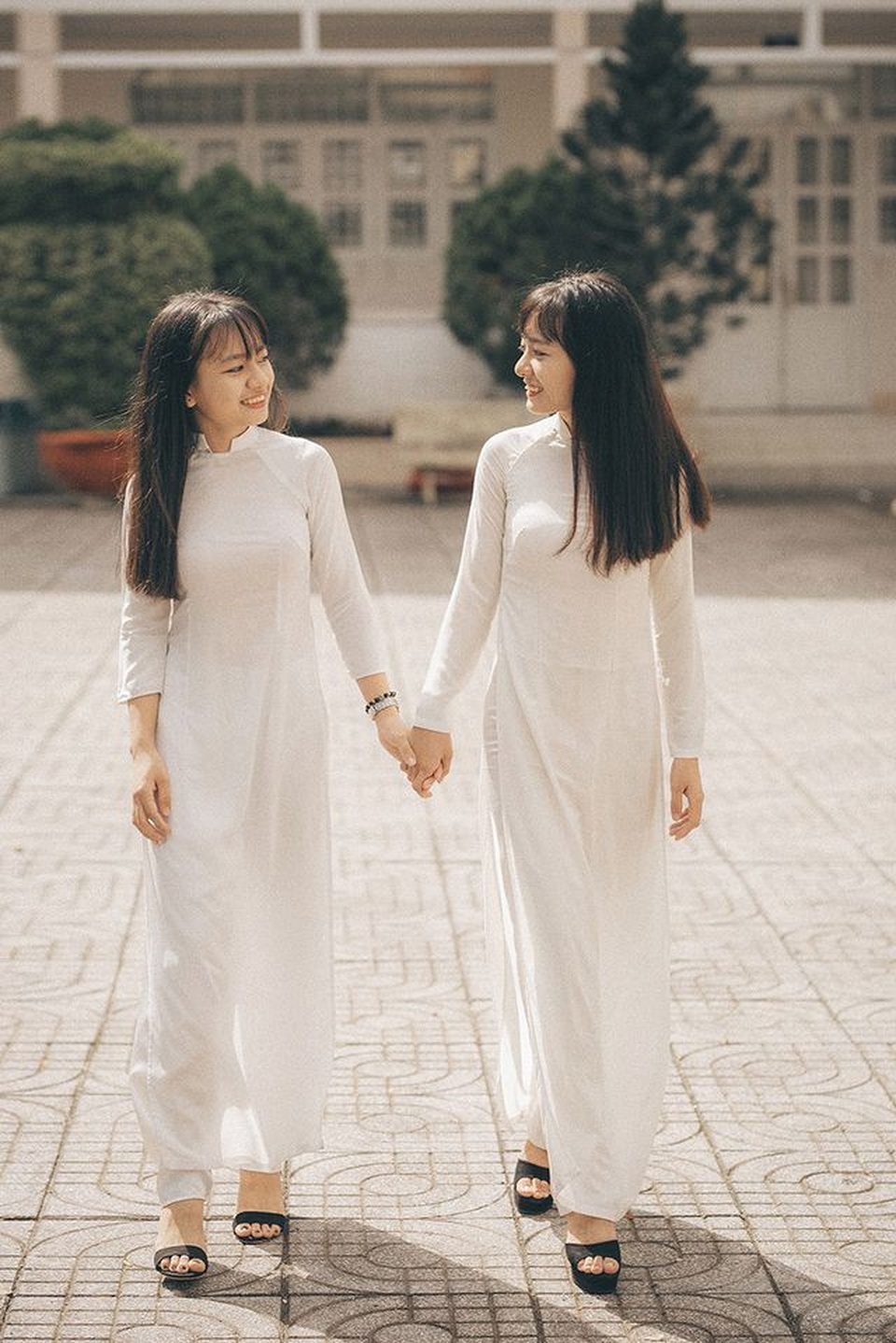 5 cặp chị em song sinh vừa đẹp lại giỏi gây “sốt” mạng - 10 5 cặp chị em song sinh vừa đẹp lại giỏi gây “sốt” mạng - 10