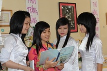 Đồng Tháp: Giáo viên không được thưởng Tết, chỉ có quà Tết