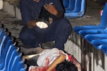 Hai vụ đánh bom giết chết 37 người Ấn Độ