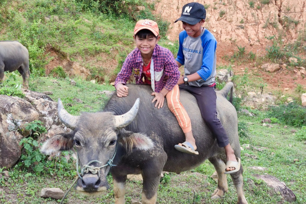 Mùa hè của trẻ em người Xơ Đăng dưới chân núi Ngọc Linh - 5 Mùa hè của trẻ em người Xơ Đăng dưới chân núi Ngọc Linh - 5