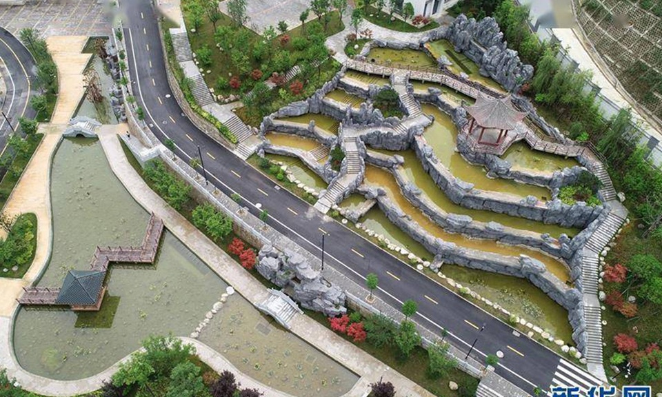 Vừa thoát nghèo, huyện Trung Quốc lại chi 100 triệu USD xây trường học - 2 Vừa thoát nghèo, huyện Trung Quốc lại chi 100 triệu USD xây trường học - 2
