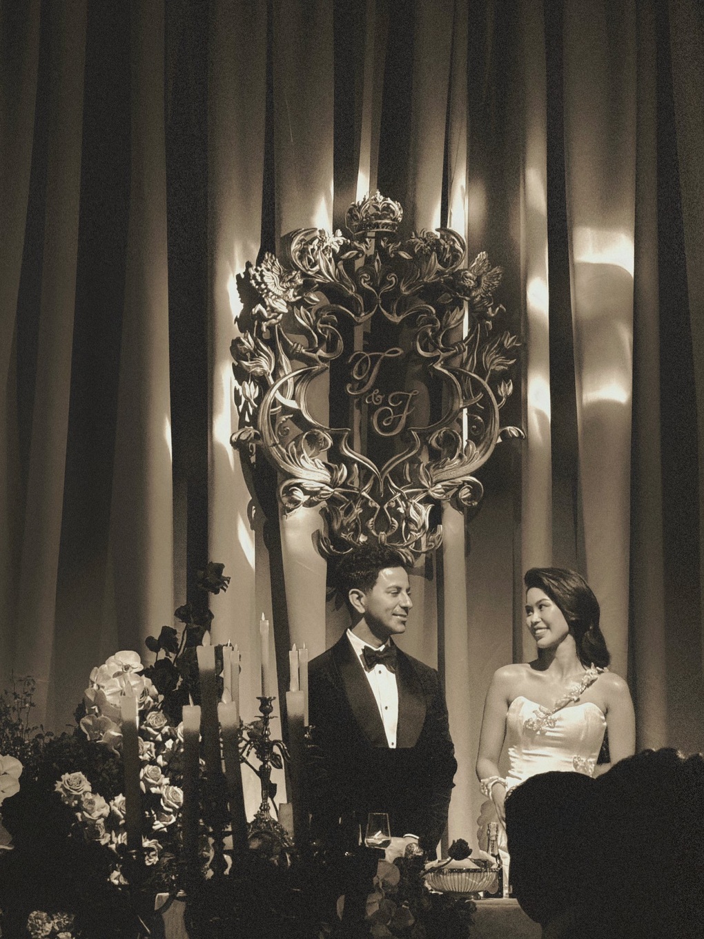 Con gái tỷ phú Johnathan Hạnh Nguyễn ghi điểm vì sự chu đáo với mẹ chồng - 1 Con gái tỷ phú Johnathan Hạnh Nguyễn ghi điểm vì sự chu đáo với mẹ chồng - 1