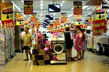 Mừng ngày Quốc khánh, cơn lốc giá sốc tại các siêu thị điện máy
