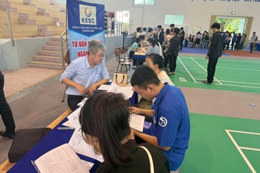 Khánh Hòa đẩy mạnh chuyển đổi số trong giải quyết bảo hiểm thất nghiệp