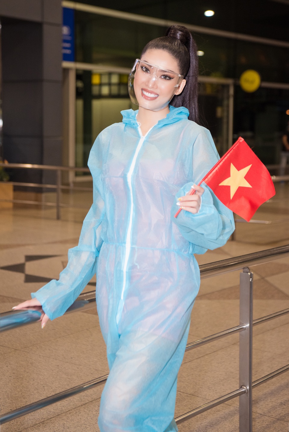 Phải cách ly, Ngọc Thảo mang 150kg hành lý sang Thái Lan dự thi - 9