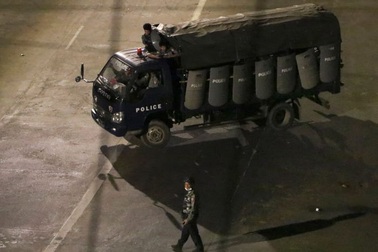 10 cảnh sát Myanmar bị sát hại