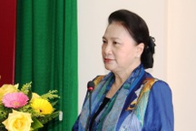 Chủ tịch Quốc hội trao 1.500 suất quà Tết tại Bến Tre