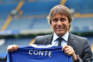 Conte chính thức ra mắt Chelsea