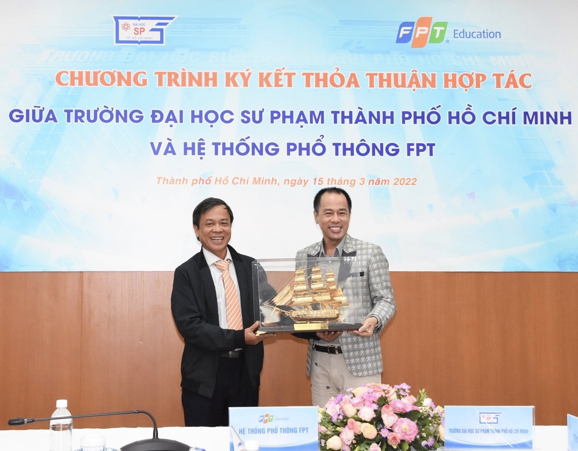 Trường Đại học Sư Phạm TPHCM ký kết hợp tác cùng Hệ thống Phổ thông FPT - 1 Trường Đại học Sư Phạm TPHCM ký kết hợp tác cùng Hệ thống Phổ thông FPT - 1