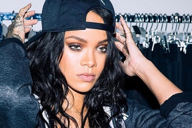 Rihanna đang làm gì khi xảy ra khủng bố ở Nice?