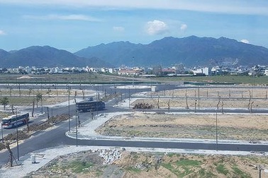 Bán đấu giá sân bay Cam Ranh cũ hay sân bay Nha Trang?