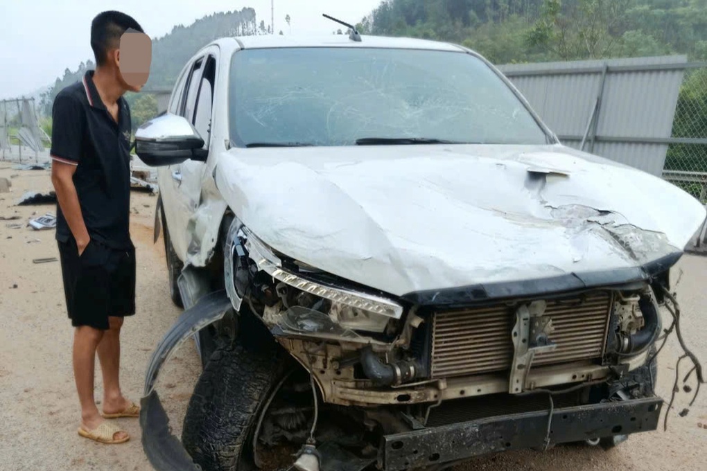 Thiếu tá công an ở Lào Cai tử vong trong ô tô trên cao tốc - 1