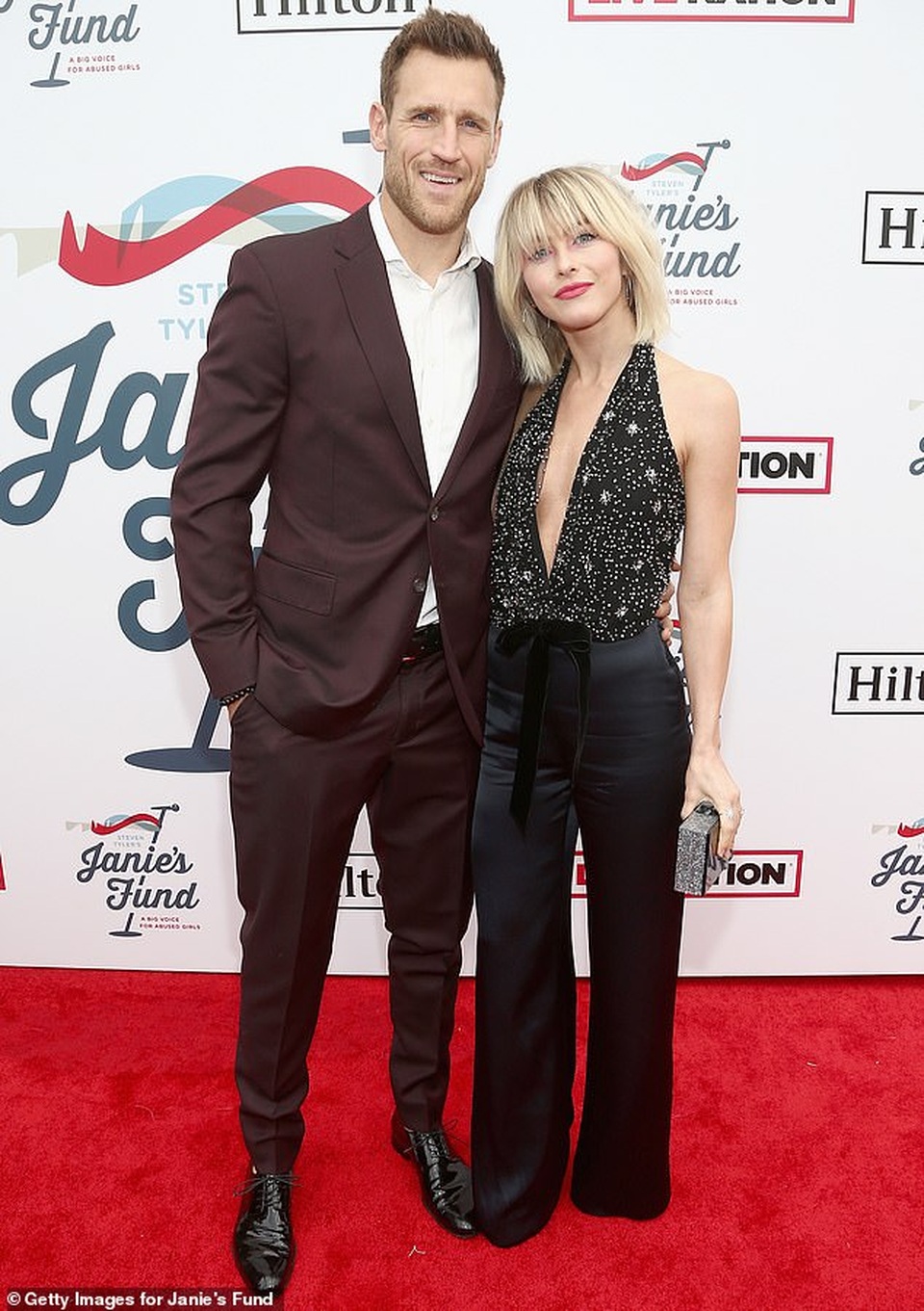 Vũ công gợi cảm Julianne Hough đã chia tay chồng - 2 Vũ công gợi cảm Julianne Hough đã chia tay chồng - 2