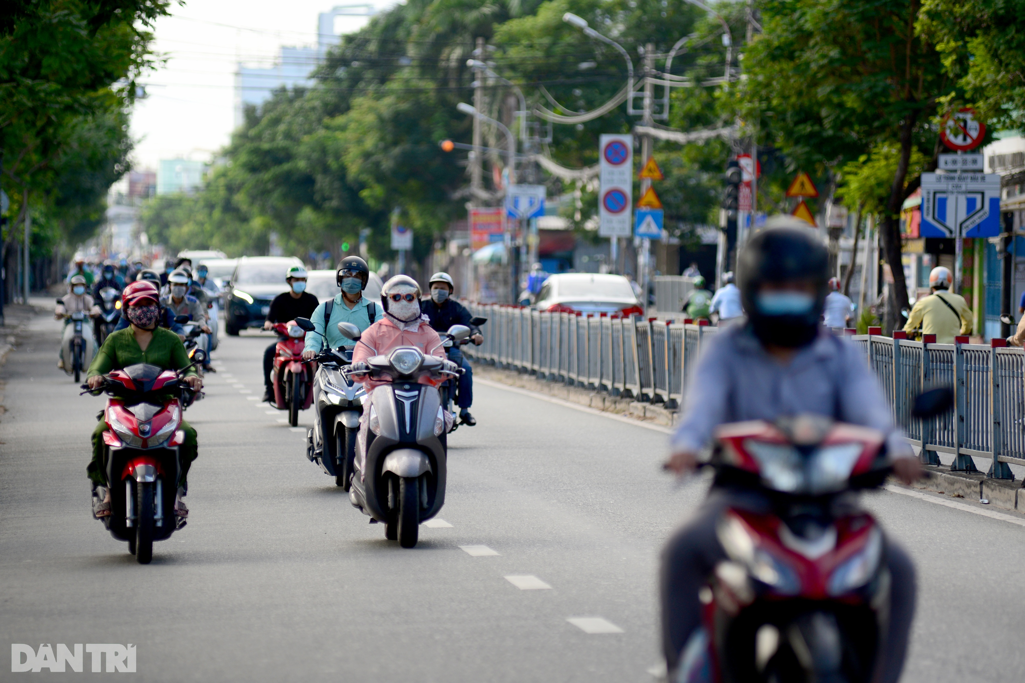 Hình ảnh ngày đầu tiên TPHCM thực hiện giãn cách toàn xã hội - 3 Hình ảnh ngày đầu tiên TPHCM thực hiện giãn cách toàn xã hội - 3