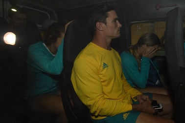 Australia phải đóng tiền tại ngoại cho các VĐV bị cảnh sát tạm giữ