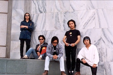 Những uẩn khúc khiến ban nhạc Bức Tường tan rã bị giấu kín bấy lâu