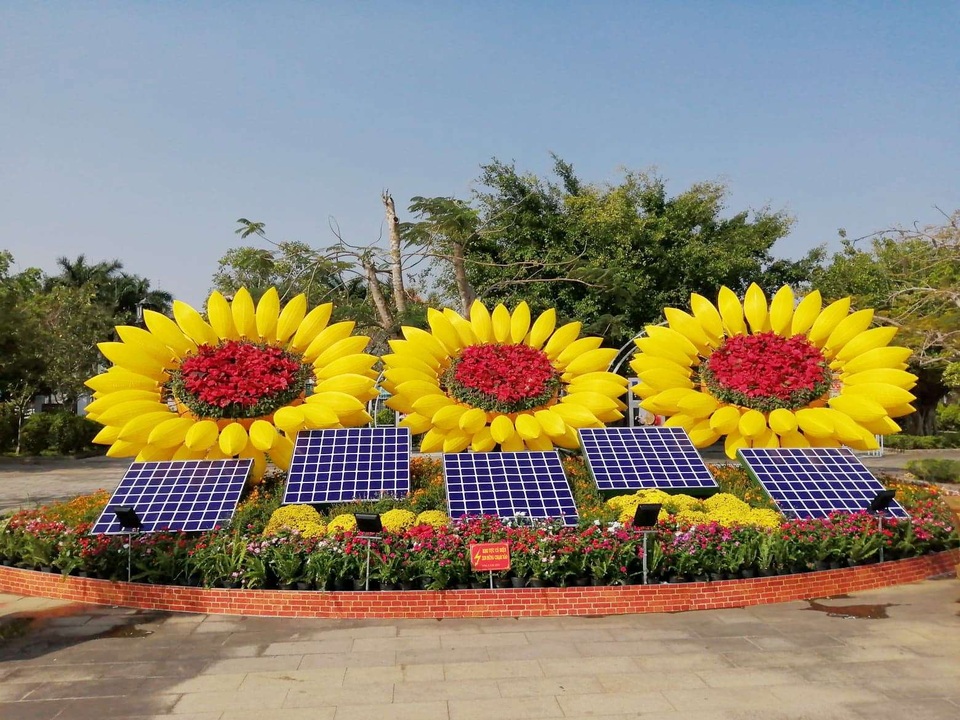 Đẹp mắt tiểu cảnh chào năm mới 2020 trên Quảng trường lớn nhất ĐBSCL - 11 Đẹp mắt tiểu cảnh chào năm mới 2020 trên Quảng trường lớn nhất ĐBSCL - 11