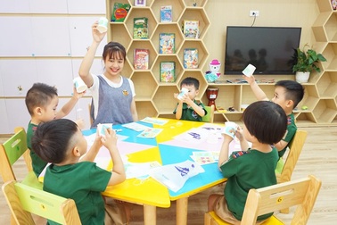 Giúp trẻ khám phá khoa học dễ dàng thông qua "Khoa học diệu kỳ"