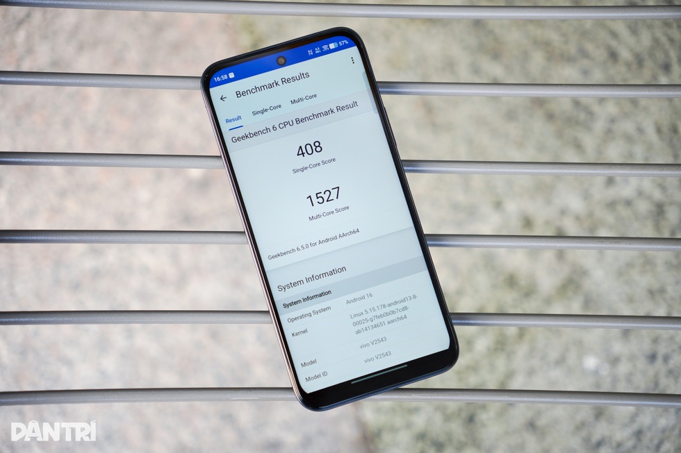 vivo Y31d: Độ bền cao, pin khỏe, không dành cho người thích chụp hình - 6