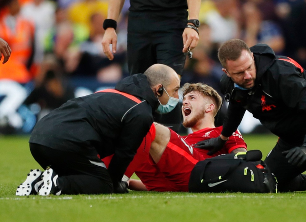 Lĩnh cú vào bóng triệt hạ, ngôi sao Liverpool chấn thương kinh hoàng - 2 Lĩnh cú vào bóng triệt hạ, ngôi sao Liverpool chấn thương kinh hoàng - 2