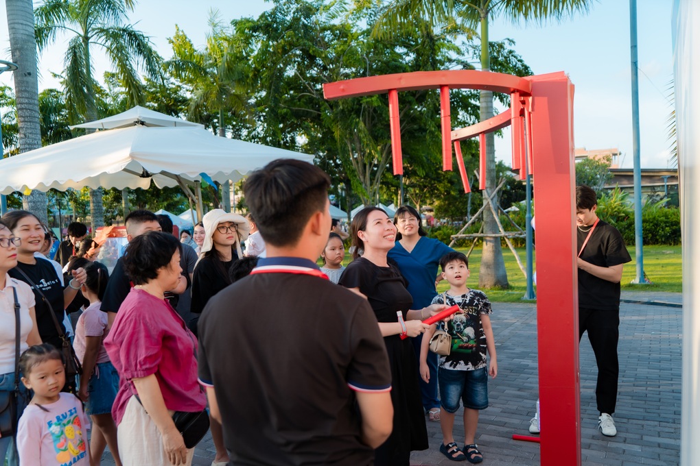 Hàng nghìn lượt người tham dự lễ hội tại Nam Long II Central Lake - 3 Hàng nghìn lượt người tham dự lễ hội tại Nam Long II Central Lake - 3