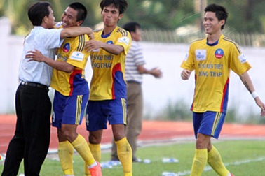 CS.Đồng Tháp và Sanna Khánh Hòa chuẩn bị lên V-League?