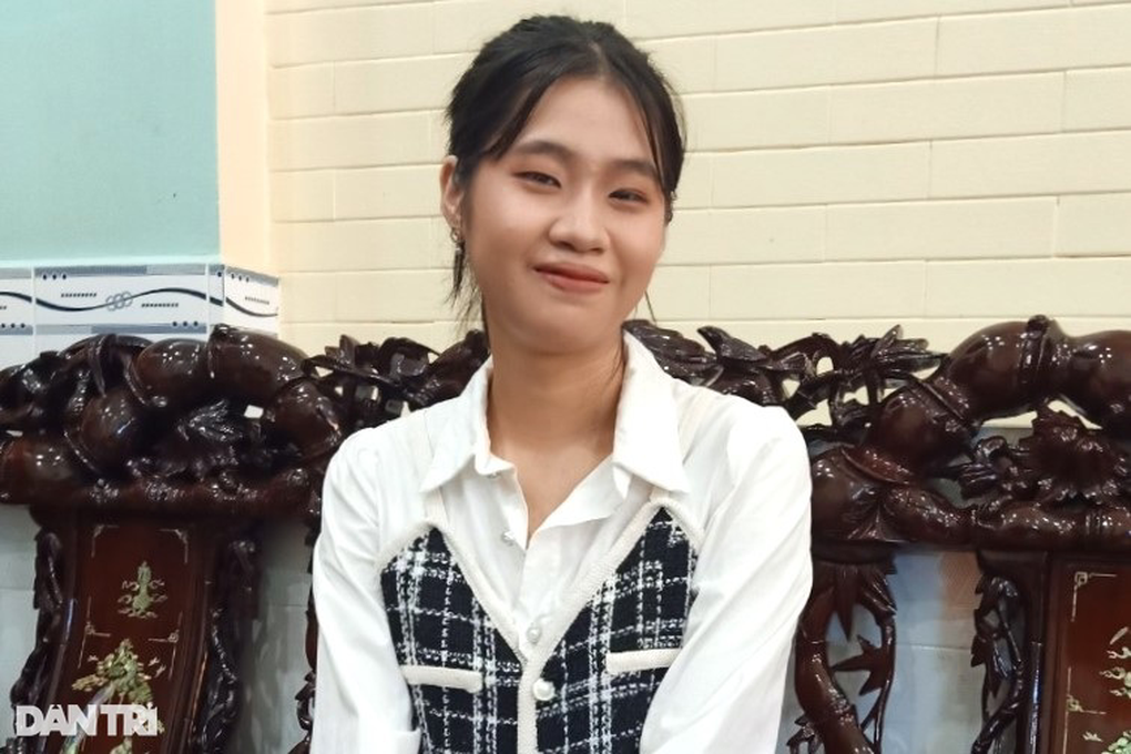 Nữ tân binh duy nhất tại Bạc Liêu: Cao 1,74m, muốn trở thành bác sĩ quân y - 1 Nữ tân binh duy nhất tại Bạc Liêu: Cao 1,74m, muốn trở thành bác sĩ quân y - 1