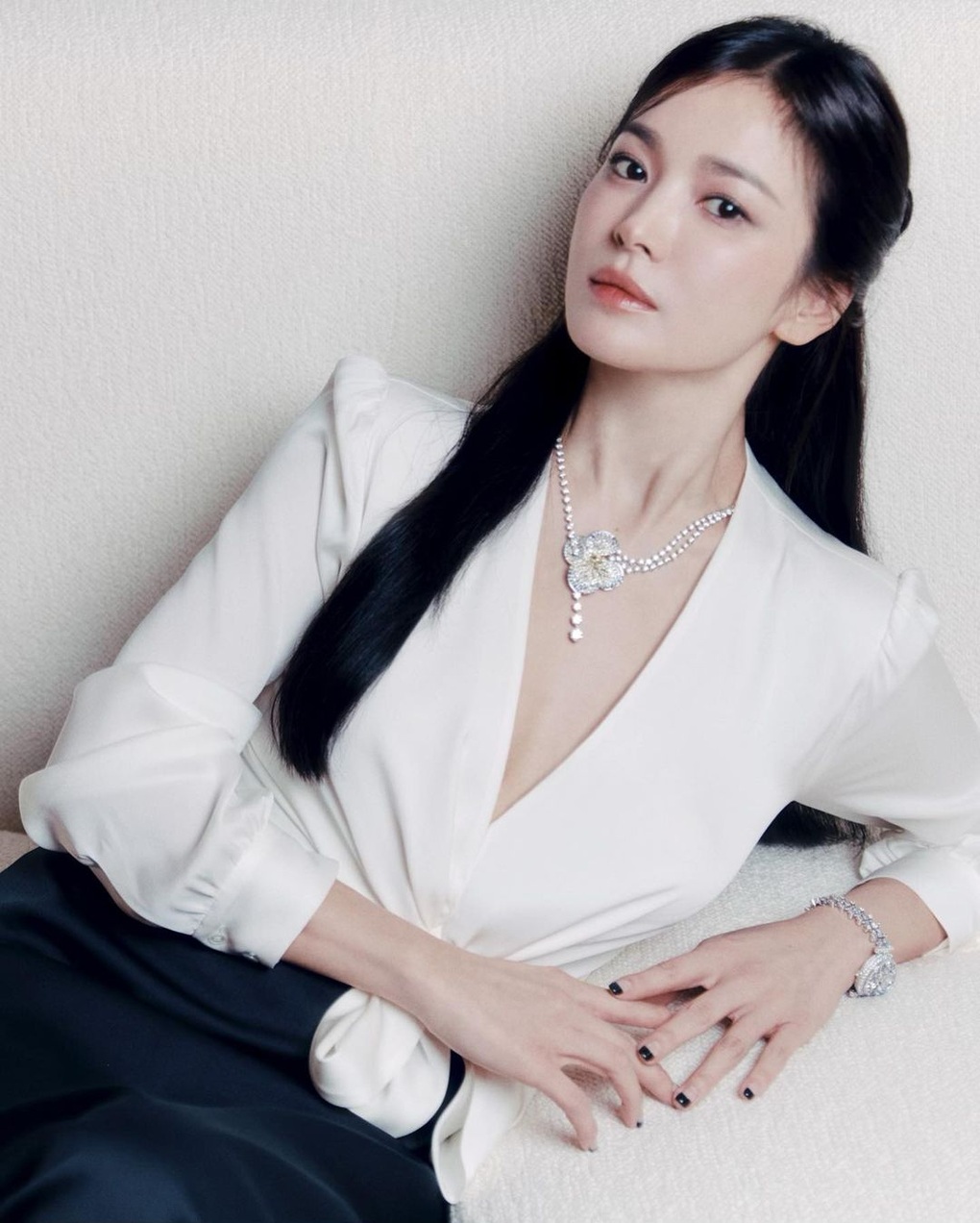Song Hye Kyo: Phụ nữ đẹp nhất khi không thuộc về ai - 5 Song Hye Kyo: Phụ nữ đẹp nhất khi không thuộc về ai - 5