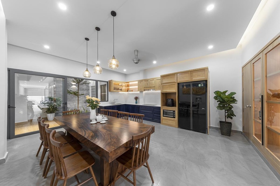 Nhà trong hẻm “lột xác” thành không gian sống “vạn người mê” ở Sài Gòn - 7