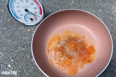 Nhiệt độ mặt đường ở Hà Nội 53 độ C, trứng chín trên chảo không cần lửa